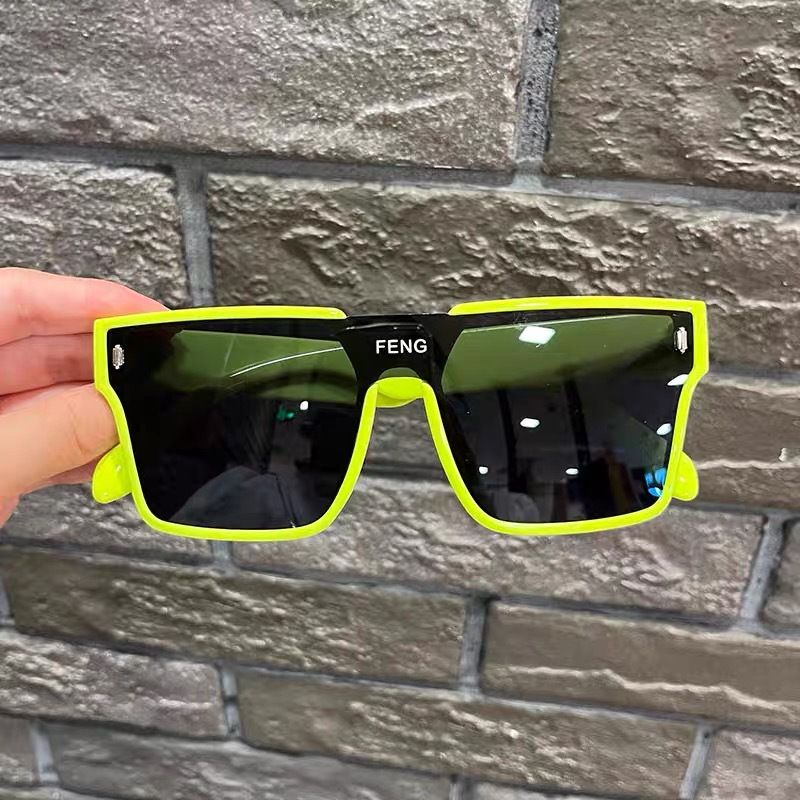 New children's sunglasses fashionable cute cartoon baby fashion Korean version ins sunglasses UV resistant glasses