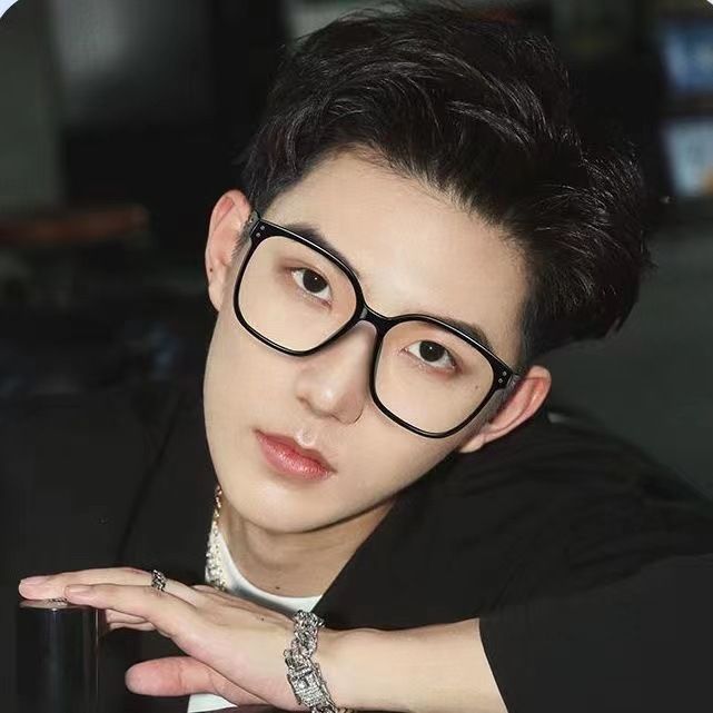 New flat mirror, Xiaohongshu, retro small frame anti blue light glasses, popular face enhancing small box glasses
