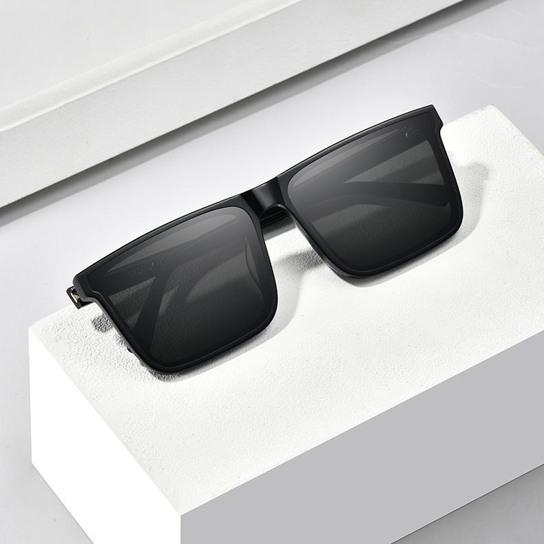 Men driving anti ultraviolet new fashion driving Tiktok net red same sunglasses concave shape