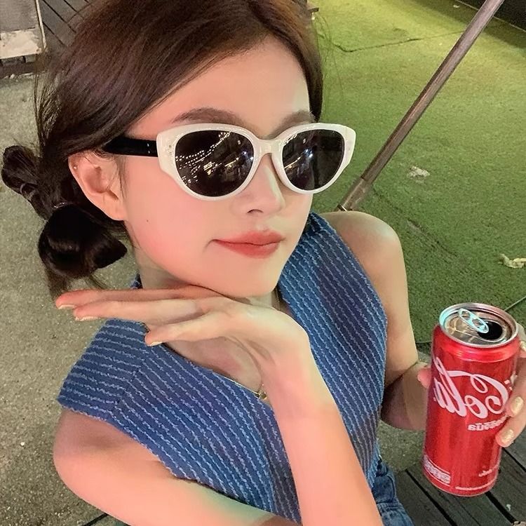 New Korean retro cat eye sunglasses, internet celebrity Instagram, trendy fashion, cross-border personality, high-end sunglasses