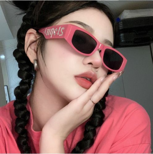 Cross border punk letter fashion sunglasses, new rectangular retro hip-hop style, high-end, spicy girl sunglasses for women