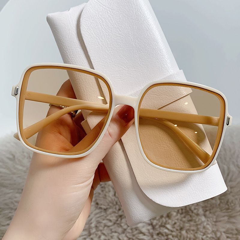 New Rice Nail Square Sunglasses Gradient Sunglasses for Women, Trendy UV Resistant Retro Sunglasses