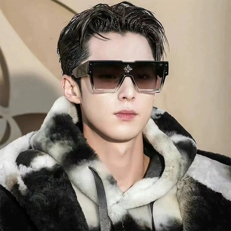 European and American diamond inlaid box connected sunglasses for women with a high-end feel, sunscreen and sunshade personality, fashionable sunglasses with black frame