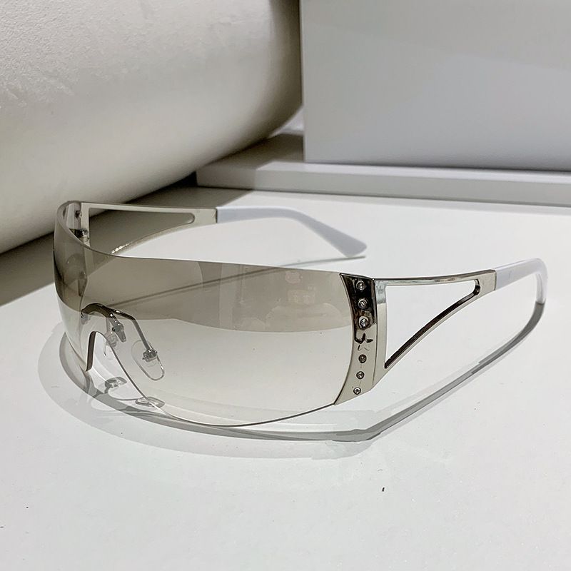 European and American retro diamond studded sunglasses, millennium vintage Y2K hot girl sunglasses, cross-border future technology sports sunglasses