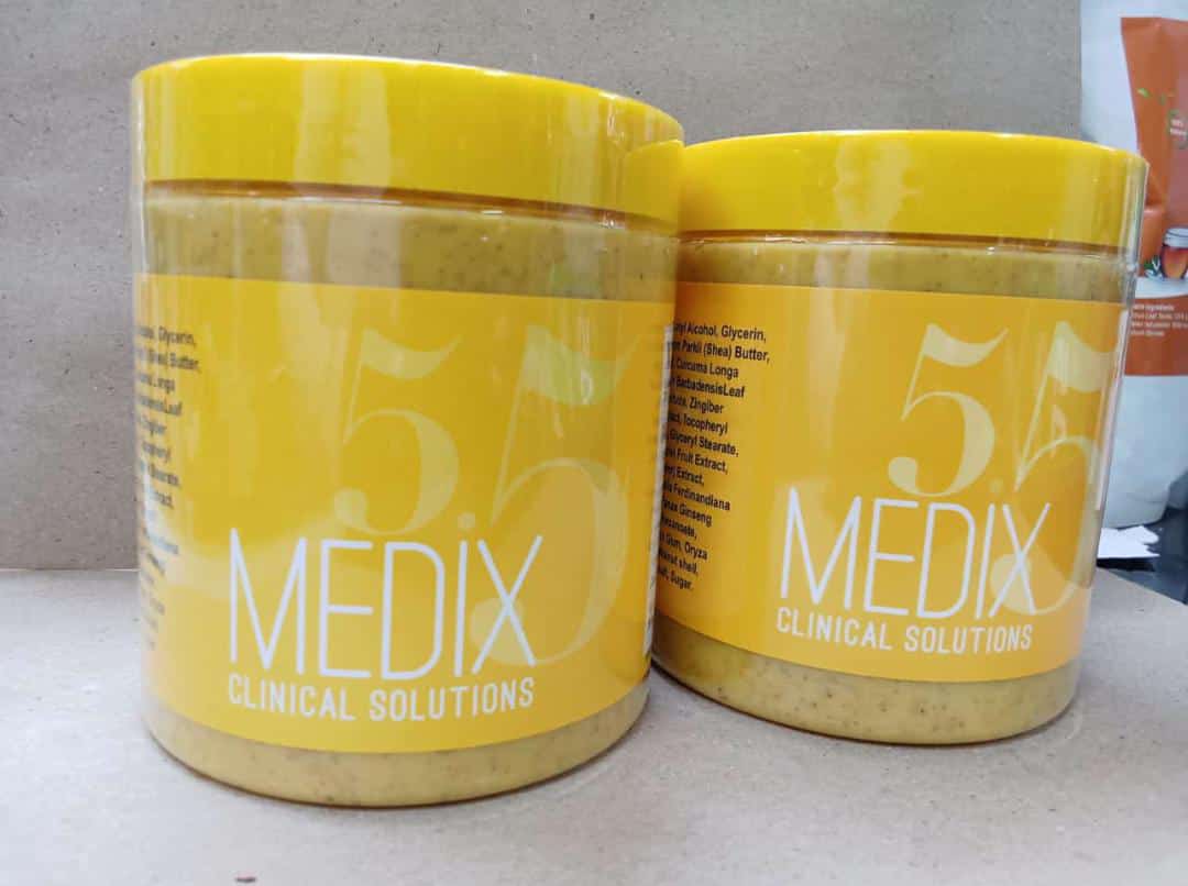 Medix 5.5 VITAMIN C, GINGER & GINSENG BODY CREAM Anti-Aging, & Anti-Dark Spots Firming & Brightening Body Cream Plumps & Moisturizes Removes Wrinkles & Dark Spots 500ml Body Creams