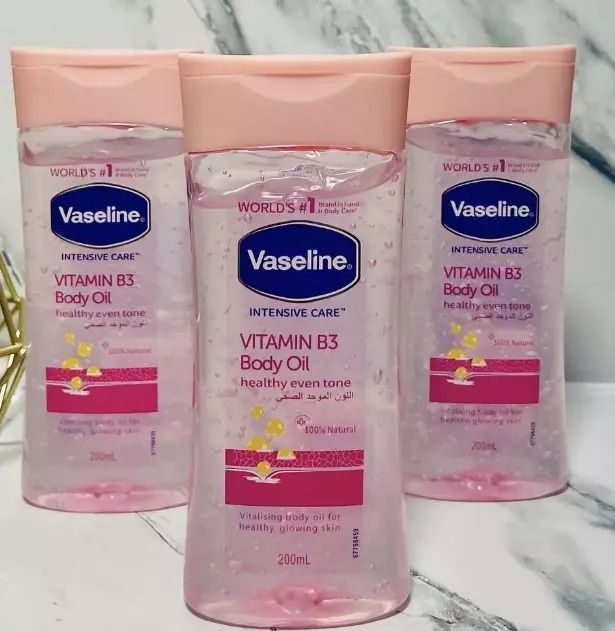 3 Packs Vaseline Set Daily Brightening Even Tone Body Lotion + Oil + Serum  for Glowing Skin, with Vitamin B3 & Triple Sunscreens - 400ml For Radiant Looking Skin in 2 Weeks Vaseline Body Lotion