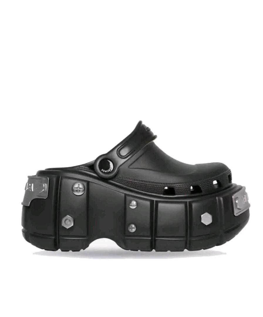 Balenciaga Unisex  Crocs  luxury and comfortable slides