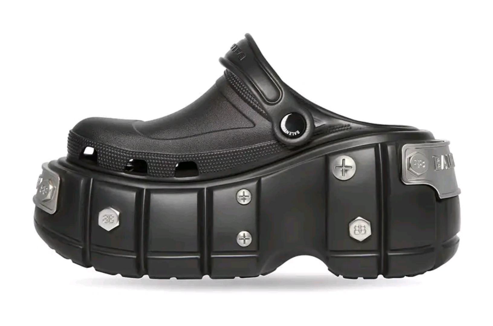 Balenciaga Unisex  Crocs  luxury and comfortable slides