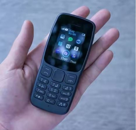 Nokia 106 (2018)- Original Nokia Phone 800 mAh 1.5" Dual SIM Cards Unlocked Cheap Durable Old Phone Classic Feature