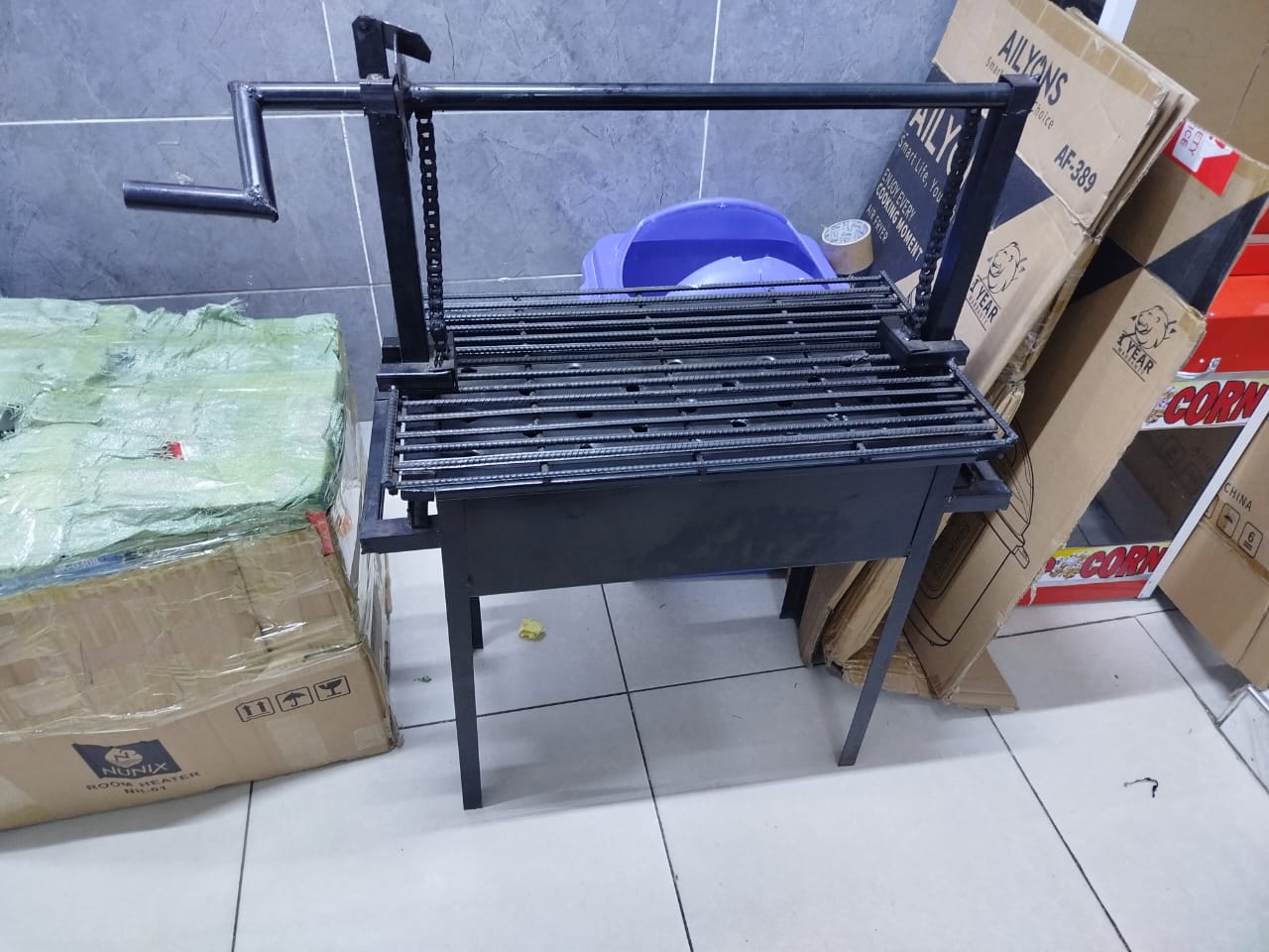 Size 24 Meat Grill – Built for the True Grill Master!

Take your outdoor cooking to the next level with this Size 24 Meat Grill, perfect for family barbecues, nyama choma joints, or weekend parties! D