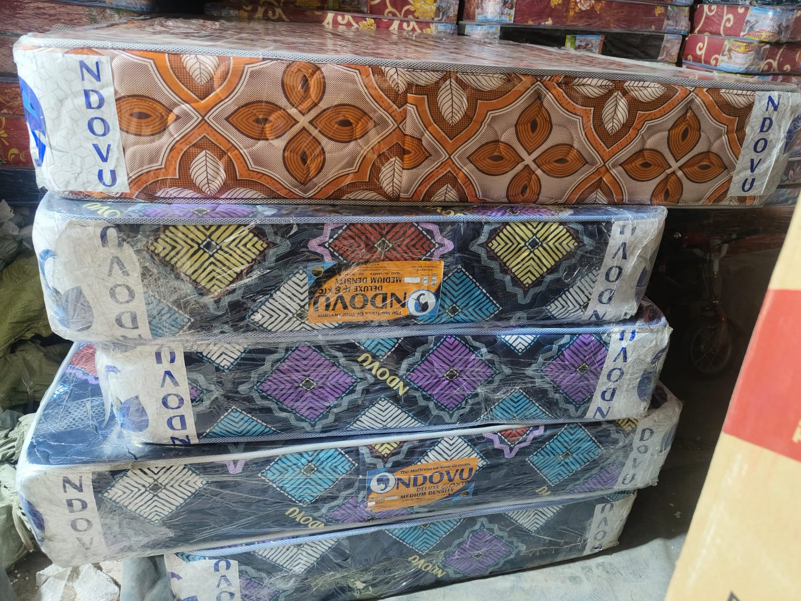🥰🤪[SAVE AS YOU SHOP AT DISCOUNTED PROMOTIONPRICES] 🤑8 INCHESPremium High Density Quilted MattressThis is a high density quilted foam mattress manufactured using innovative technology to ensure a s