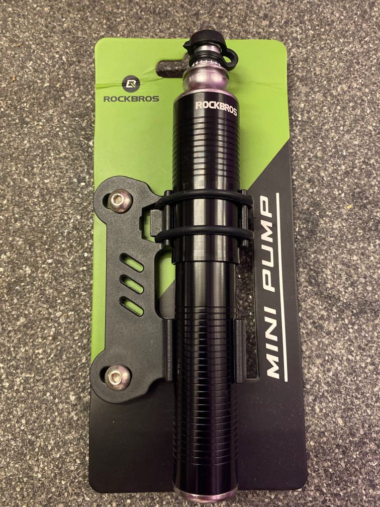 Mini bike pump