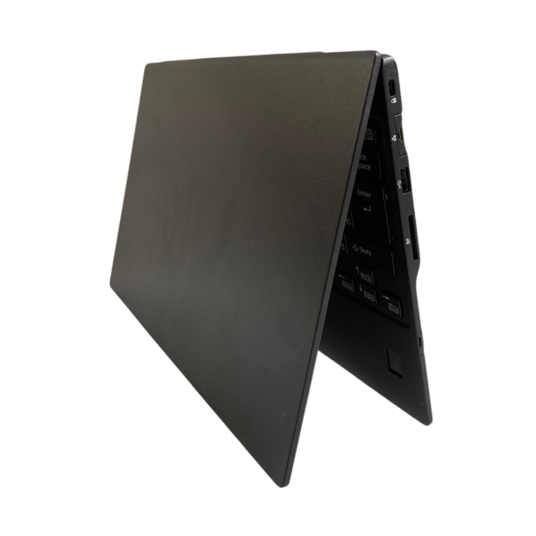 Fujitsu Lifebook U939/B – REFURBISHED – Intel Core i5-8365U, 8GB RAM, 256GB SSD, 13.3” FHD, Windows 10 – Lightweight Business Laptop