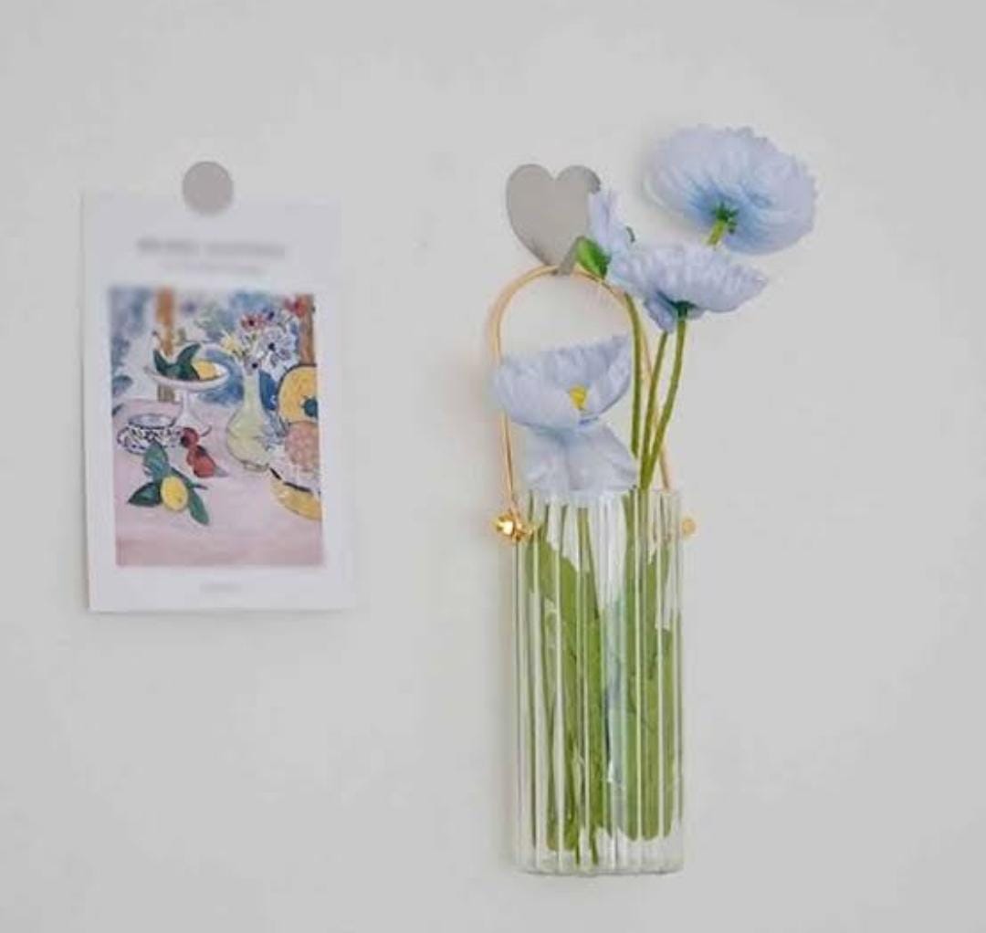 Multipurpose flower vase 10cm by 20cm 1.5Litre Glass bucket with golden handle 🌹