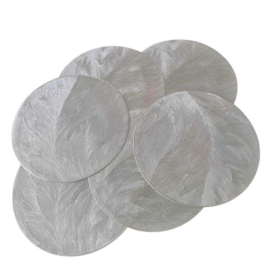 6 pcs Waterproof non woven table mats available in silver and golden