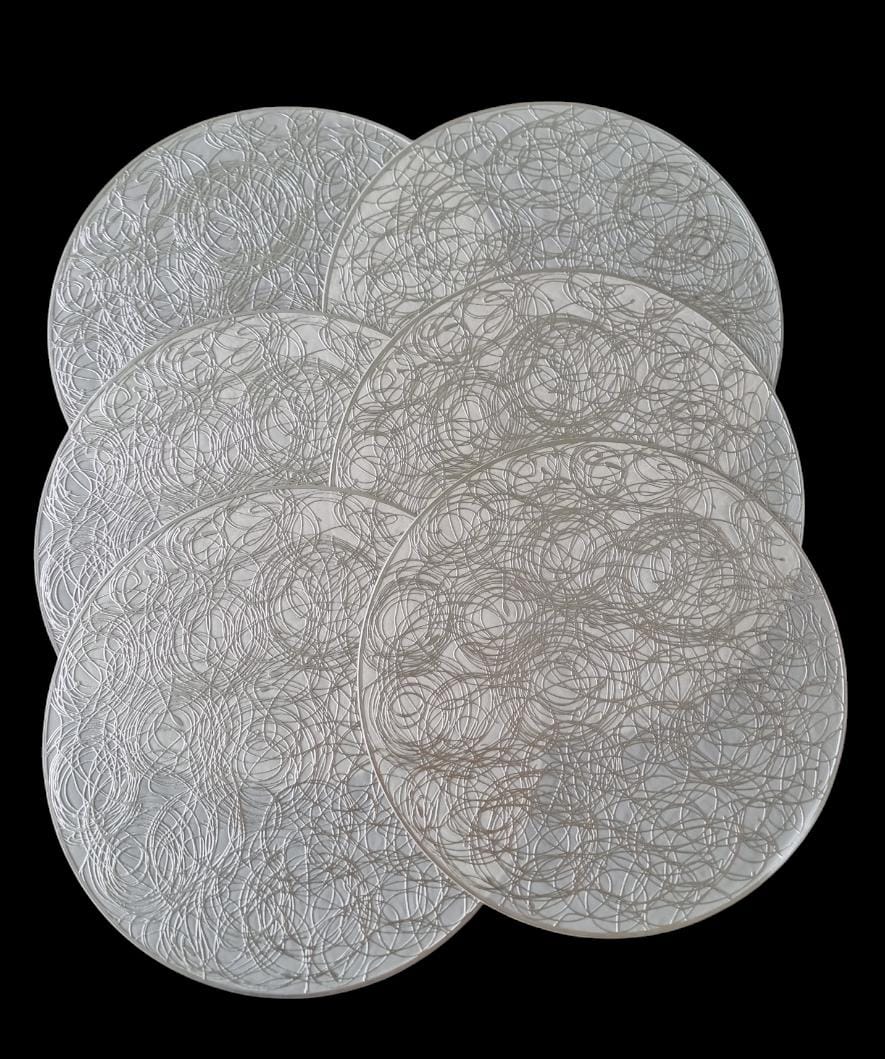 6 pcs Waterproof non woven table mats available in silver and golden