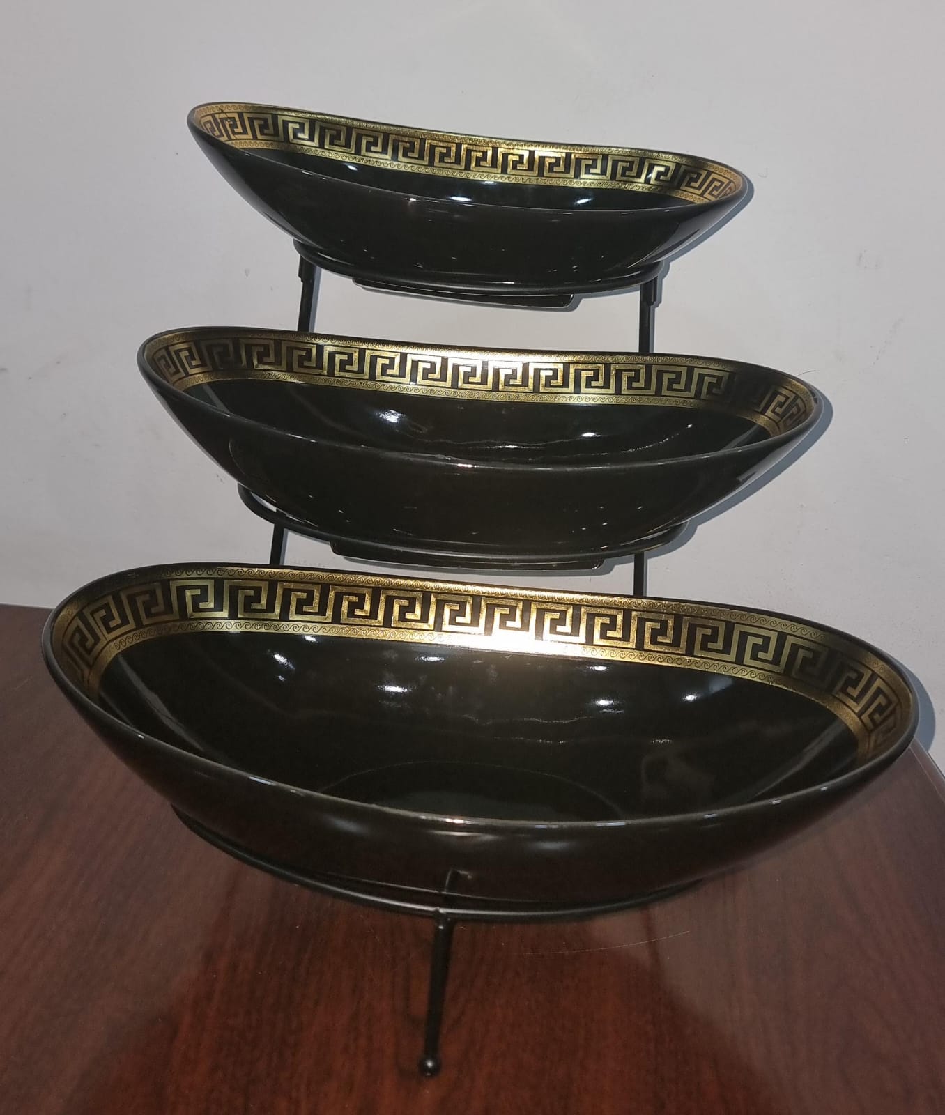 Set of 3 ceramic fruit plates on black metal rackruit basket for counter, ceramic fruit bowl with metal stand, fruit holder for party, wedding, vegetable, snack.