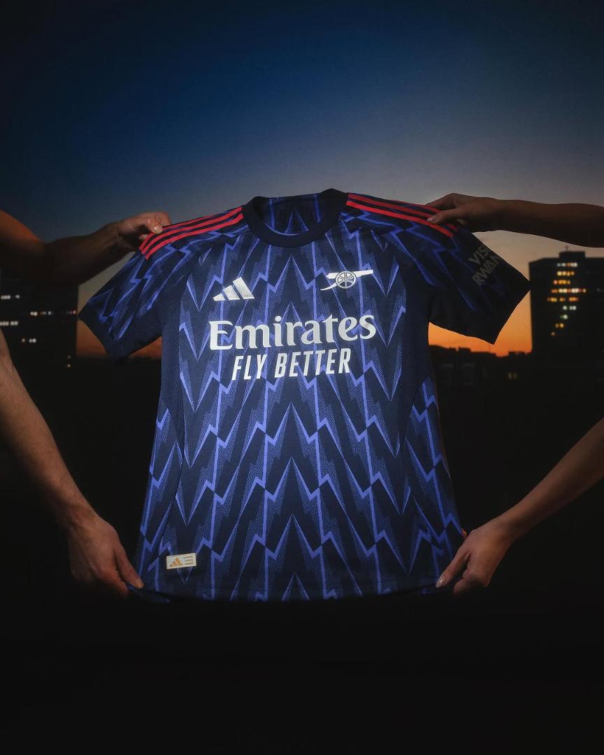 ARSENAL NEW 2025/26 ORIGINAL AWAY PLAYER VERSION KIT.