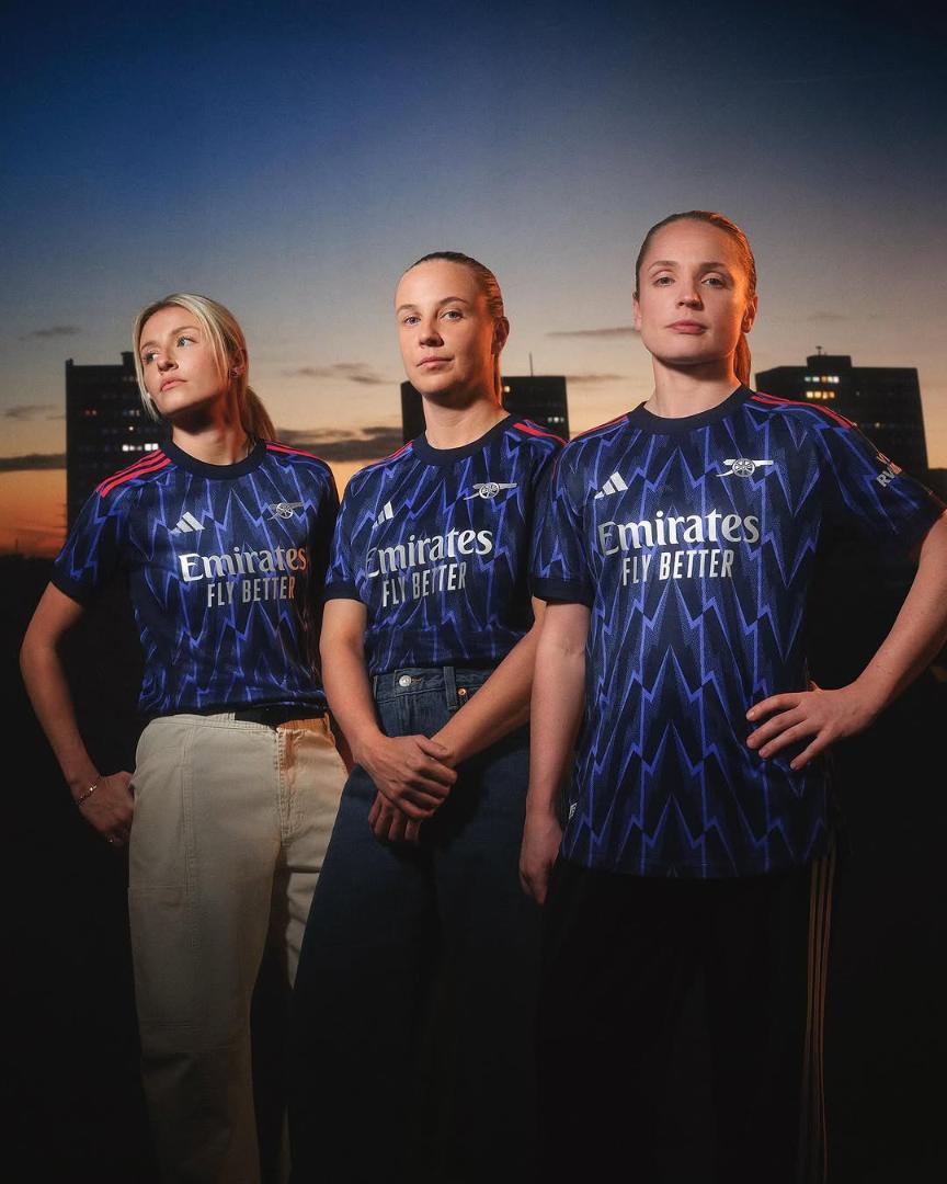 ARSENAL NEW 2025/26 ORIGINAL AWAY PLAYER VERSION KIT.