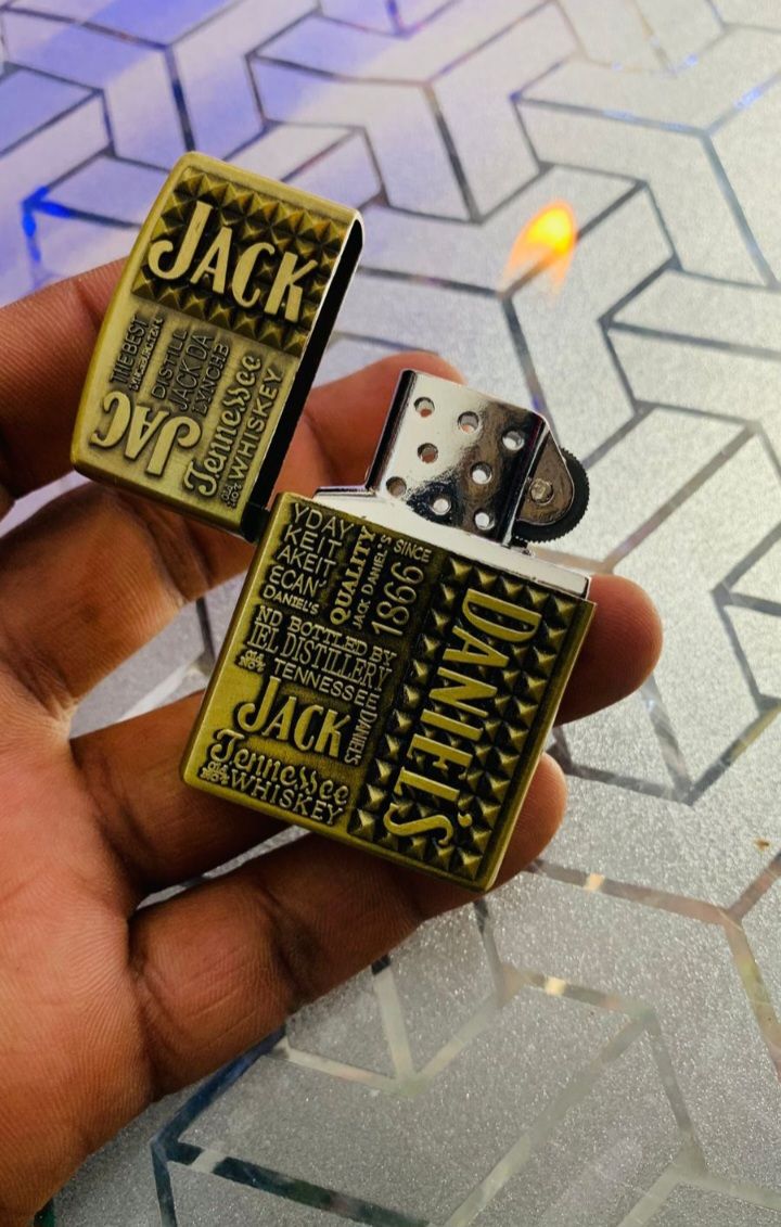 Vintage metallic refillable gas zippo Lighter