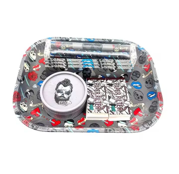Metallic rolling tray set.
