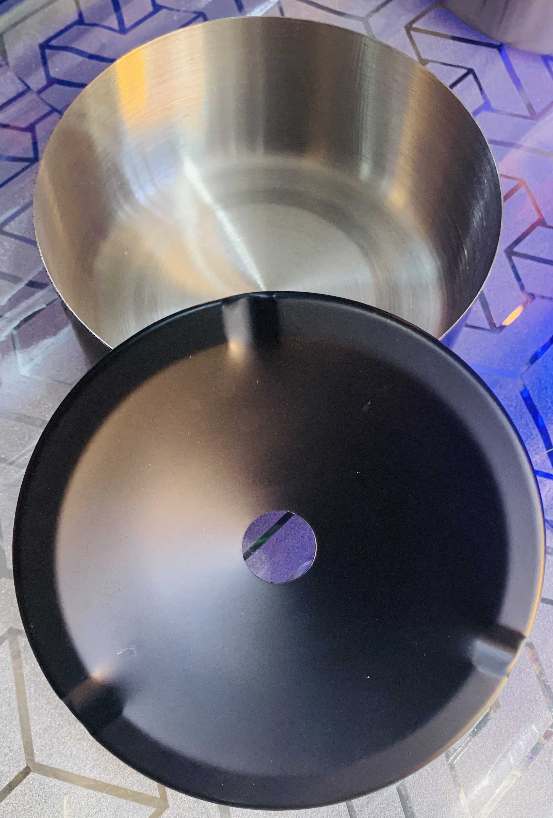 Stainless Steel Mettalic Ash Trays with cover