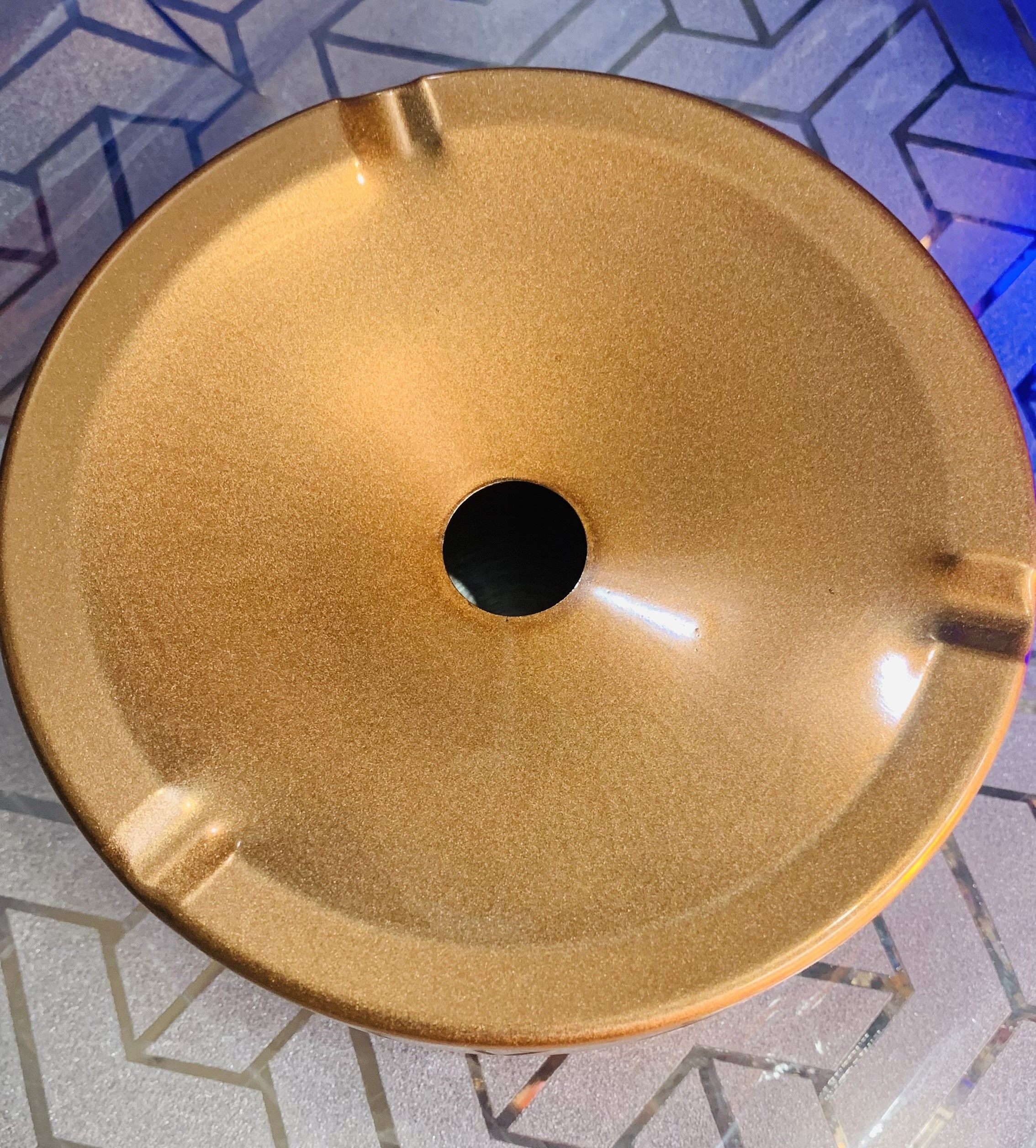 Stainless Steel Mettalic Ash Trays with cover