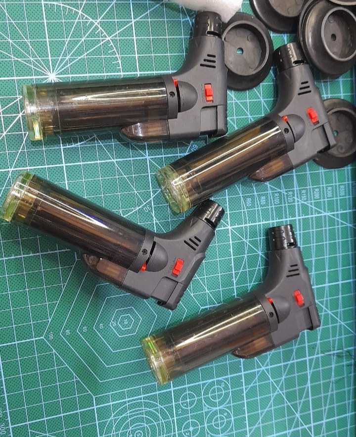 Wholesale butane lighter Translucent Plastic Torch