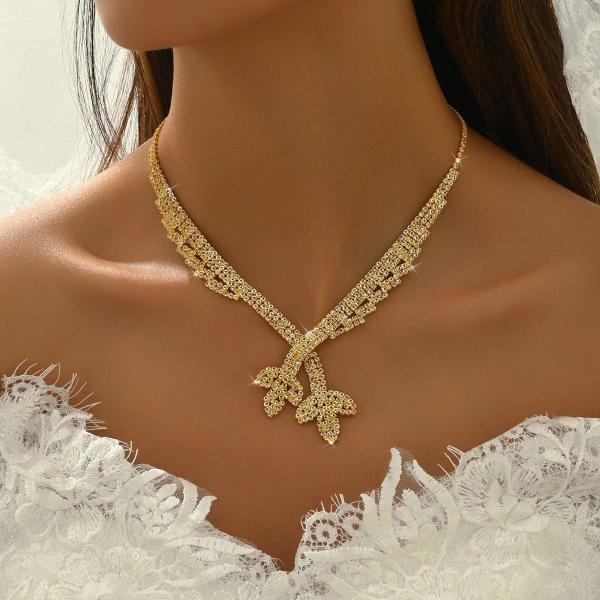 Africa's new zircon water drop choker necklace light luxury small luxury high-grade collar autumn and winter dress all fashion commuter temperament accessories wholesale