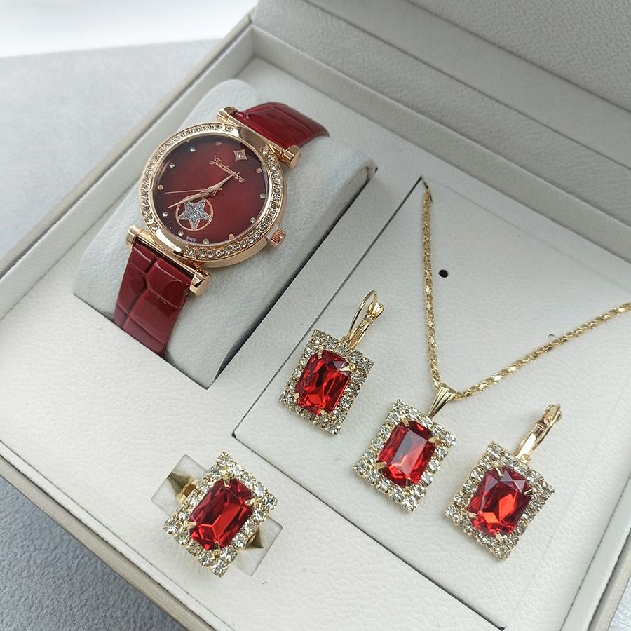 2024 Africa new women's watch set Green women's leather watch square vintage fashion watch fashion combination classic Roman dial