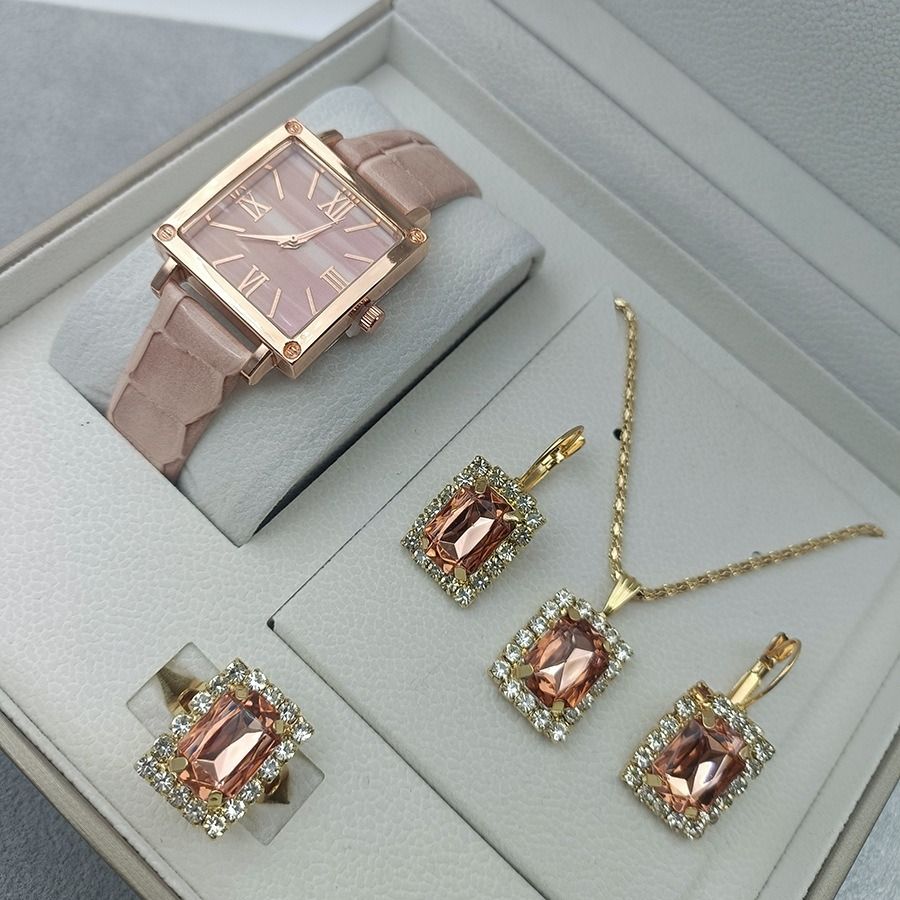 2024 Africa new women's watch set Green women's leather watch square vintage fashion watch fashion combination classic Roman dial