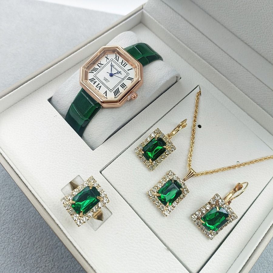 2024 Africa new women's watch set Green women's leather watch square vintage fashion watch fashion combination classic Roman dial
