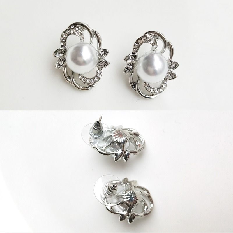 Africa 2024 New Pearl Diamond flowers and Leaves Fresh Sweet necklace Earrings Bride Necklace Set Wedding accessories Pearl earrings + collar