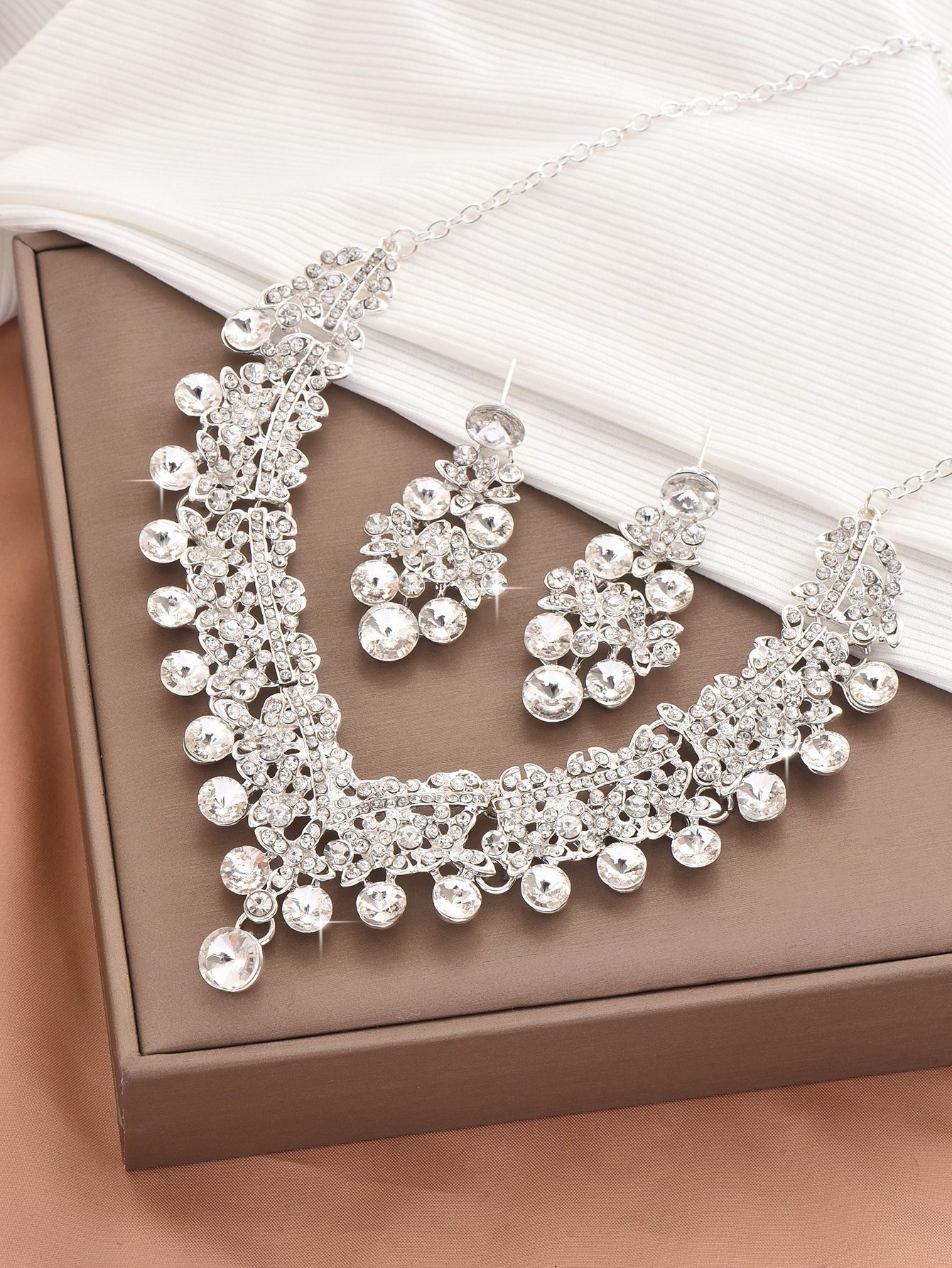 French court classical bright luxury rhinestone fashion commuter pearl necklace earrings jewelry set Fashion OL wedding accessories Ladies set jewelry