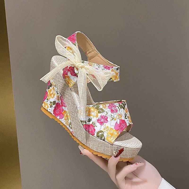 2024 African summer new fashion wedge fish mouth women's sandals Korean version high heel sandals strap waterproof platform platform platform sandals