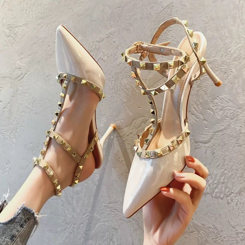 2024 African summer new pointy black riveted high-heeled women's sandals fine heels beautiful nude single shoe with a single line with sandals Wilding shallow mouth women's high-heeled sandals
