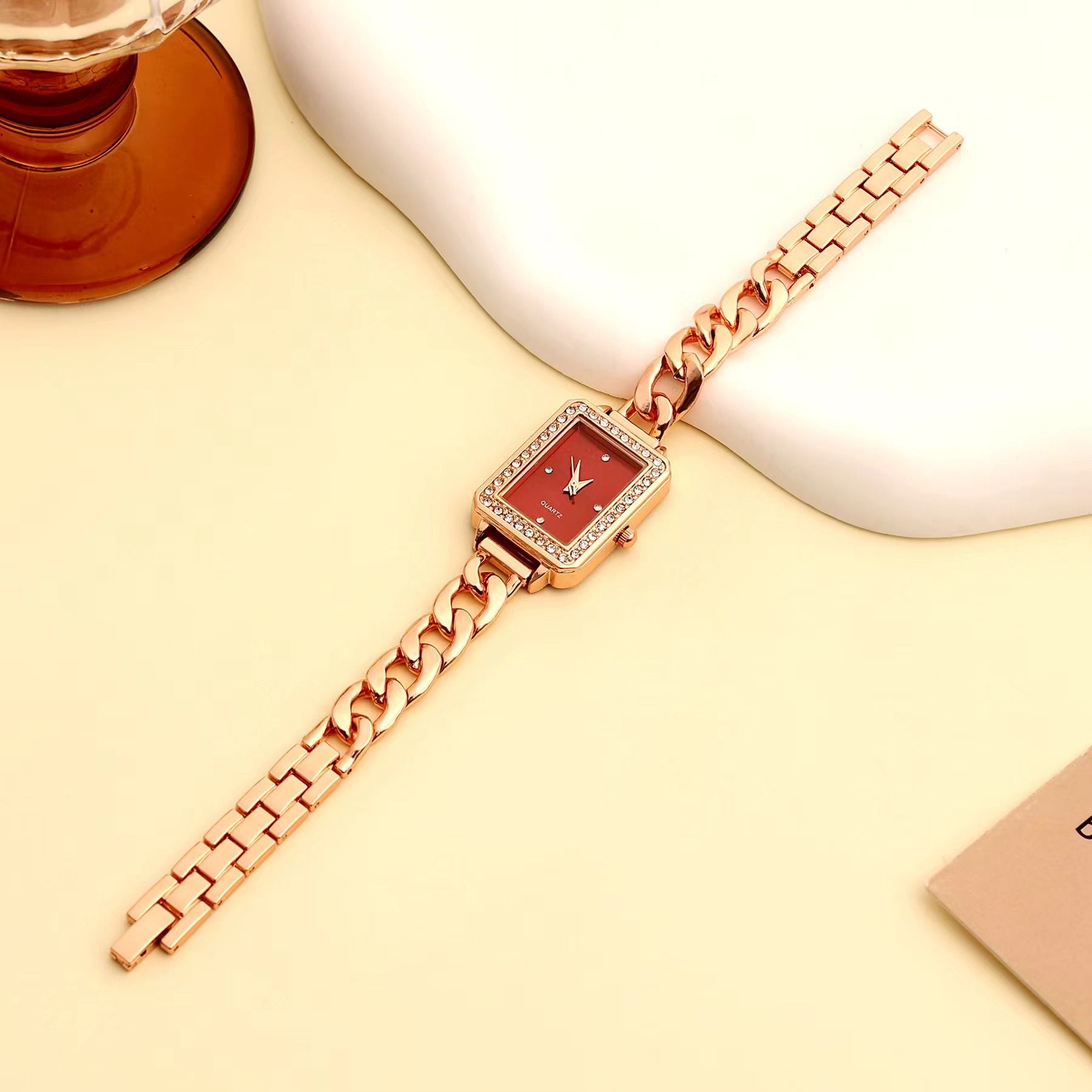 Africa 2024 new rectangular diamond-encrusted watch gold cross-border bracelet fashion watch Metal alloy steel watch temperament fashion women's watch