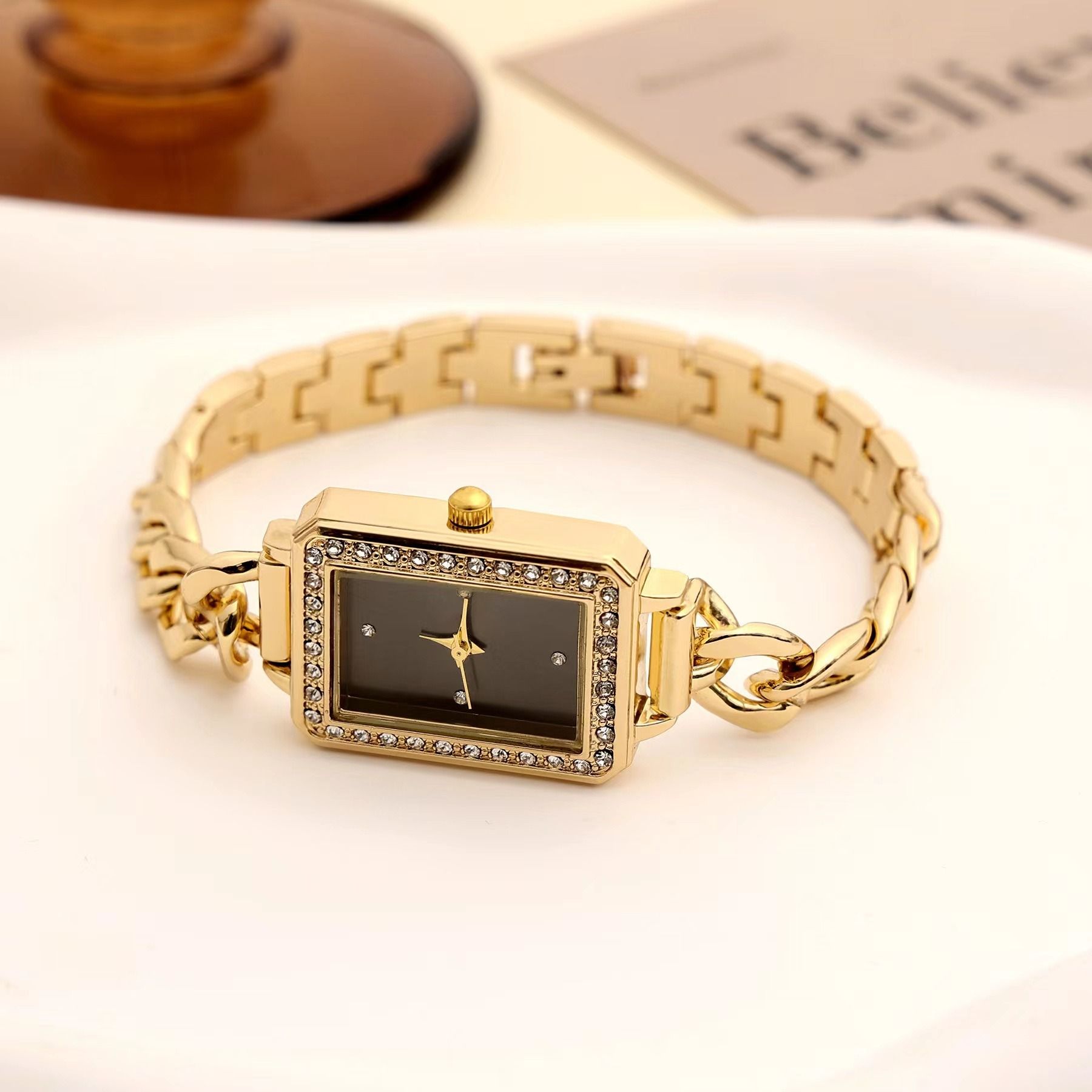 Africa 2024 new rectangular diamond-encrusted watch gold cross-border bracelet fashion watch Metal alloy steel watch temperament fashion women's watch