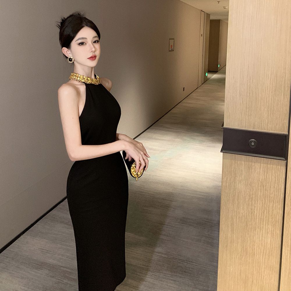 The new African dress temperament high noble solid color oblique shoulder splicing feathers slim temperament beauty style metal chain hanging neck slim bag buttock long evening dress woman