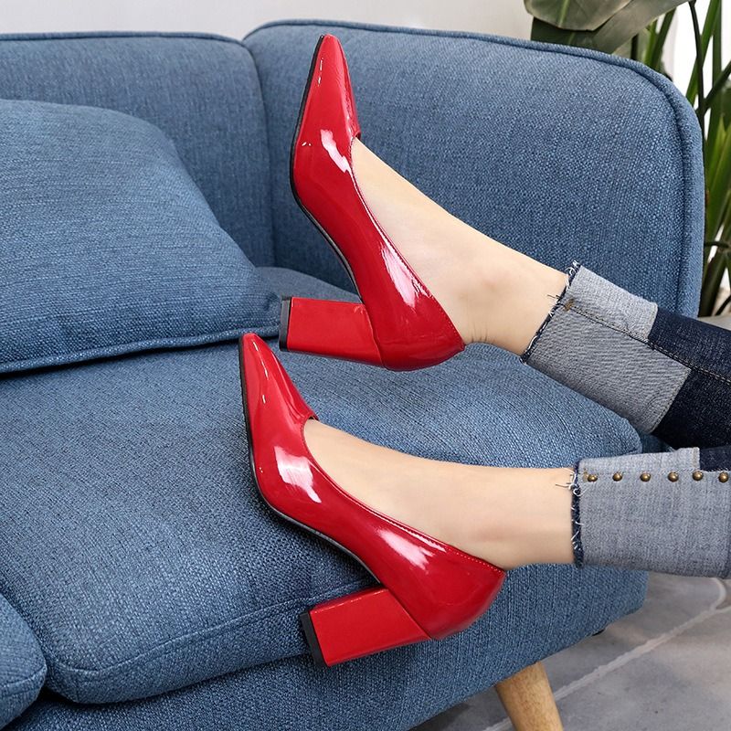 African popular women's pointy chunky heels with Europe and the United States new single shoe women autumn light mouth chunky heels candy color women high heels