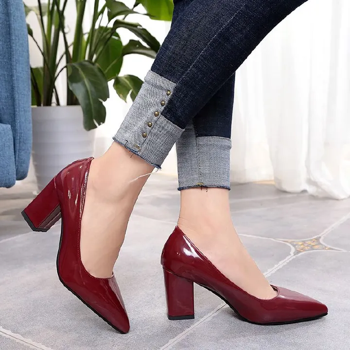 African popular women's pointy chunky heels with Europe and the United States new single shoe women autumn light mouth chunky heels candy color women high heels