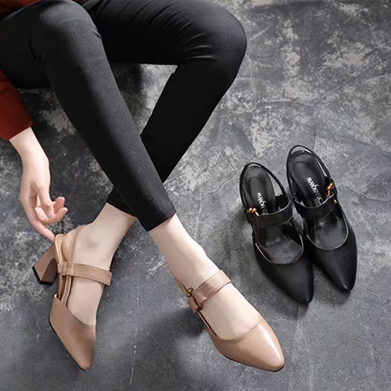 African women 2024 new cross-border foreign trade pointy sandals Women's chunky sandals one-line sandals women shoes spot empty sandals after baotou