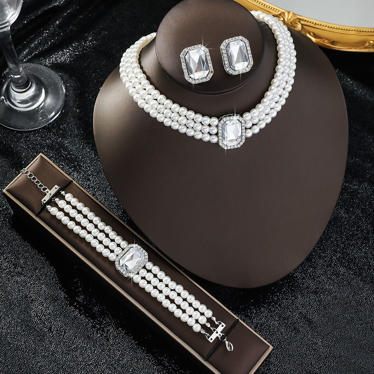 European and American luxury multi-layer imitation pearl geometric crystal choker earrings colored crystal necklace fashion exaggerated neck