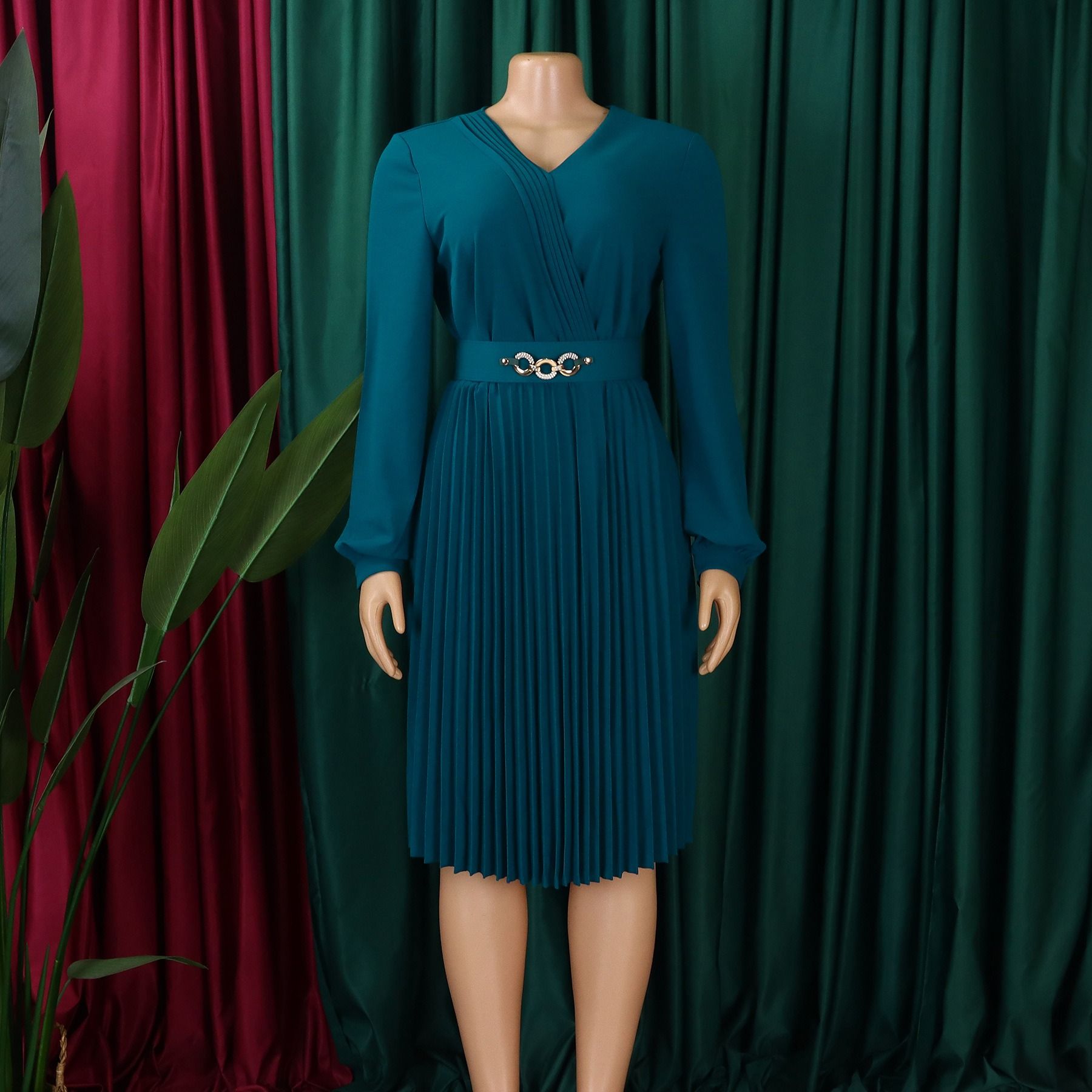 2025  Africa Europe America D497 Belt Summer Autumn New Women's Trumpet Sleeve Solid Color Plus-size Dress Popular Lanyard/belt Elements
Temperament Commuting Style