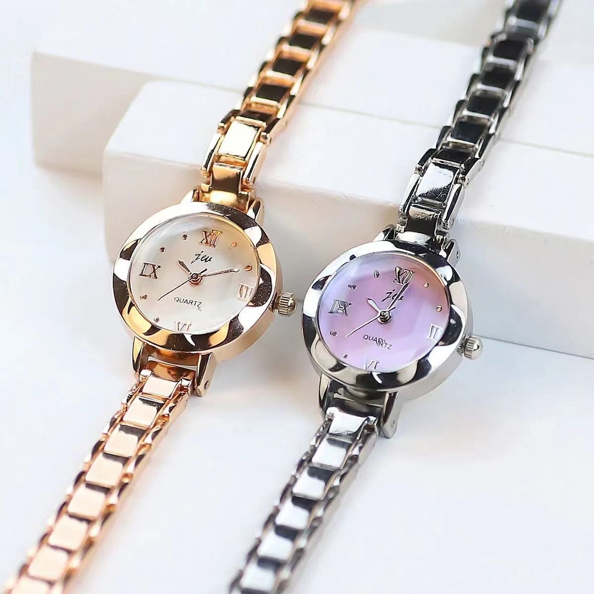 Africa New Fashion Style Women's Watch Students Small Dial 2025 Korean Version Temperament Simple Electronic Quart  Watch White Chrome-plated Case Bright Beautiful Refined Aloy Strap Comfortable Fit