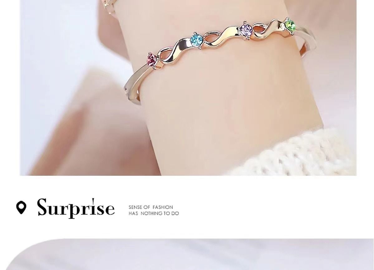 Africa New Fashion Style Women's Watch Students Small Dial 2025 Korean Version Temperament Simple Electronic Quart  Watch White Chrome-plated Case Bright Beautiful Refined Aloy Strap Comfortable Fit