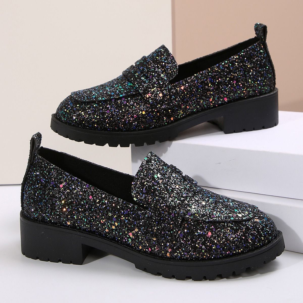 2025 autumn and winter new comfortable casual female flash drill shoes thick heel thick sole set foot loafers aunt foreign trade round head loafers women's shoes