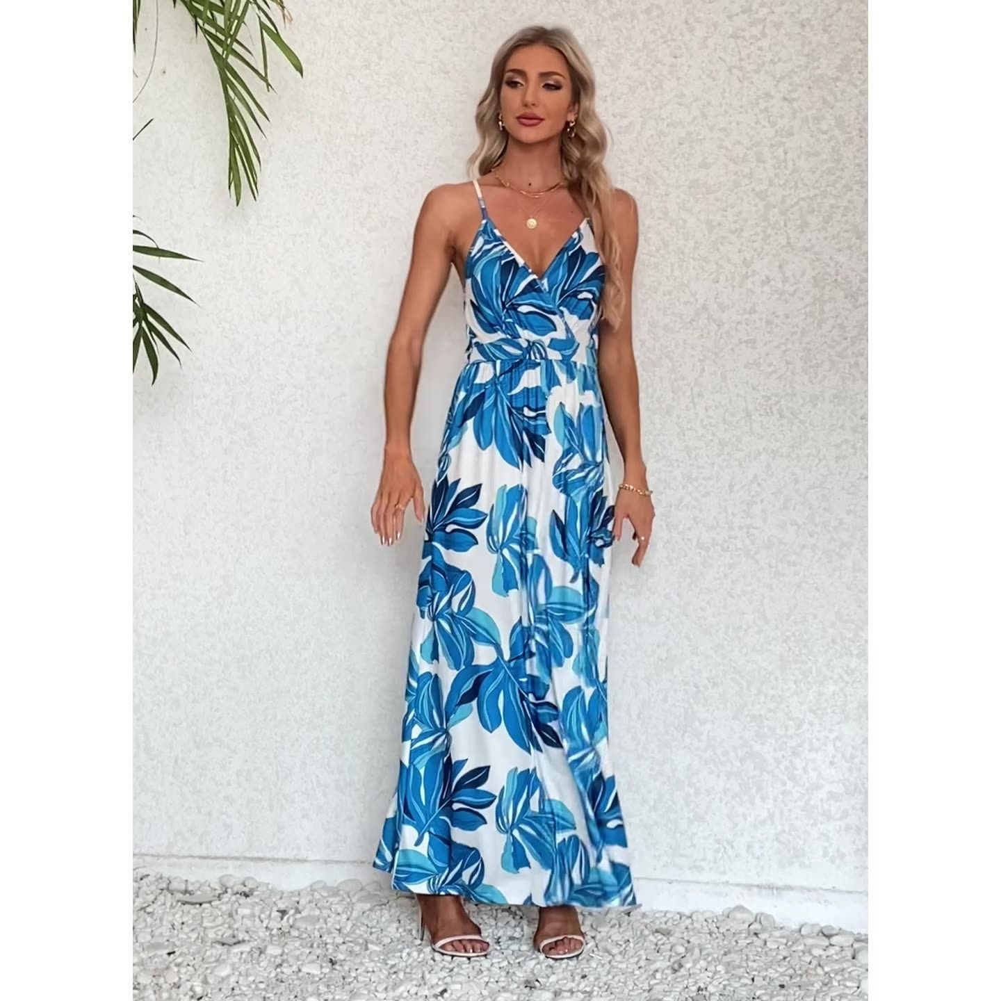 Europe and the United States foreign trade 2025 summer women's new ins fashion sexy halter halter slim dress halter high waist painted comfortable casual ladies dress