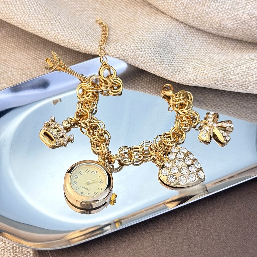 European and American love lock jewelry, personality, full of diamonds, peach heart, gold and silver bracelets, watches, women's diamond-set design, bracelets, quartz watches