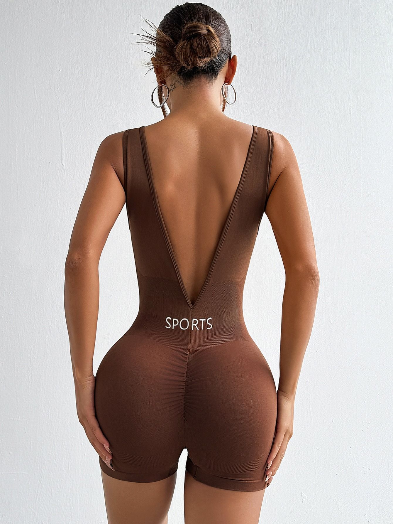 Cross-border in-stock European and American deep V-waist yoga jumpsuit, shaping and fitness wear, tight short one-piece sportswear, women's and women's yoga exercise set